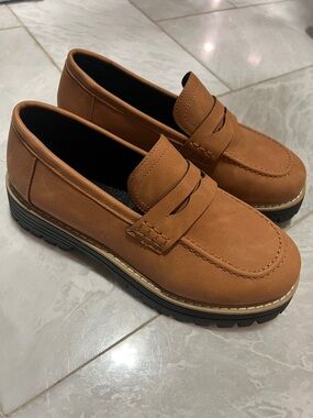 Women’s Classic Penny Loafers in Brown